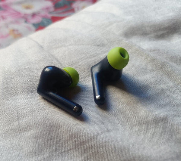 Oraimo FreePods Neo Mysterious Blue TWS Bluetooth Earbuds #HAVY-3ASS - Image 2